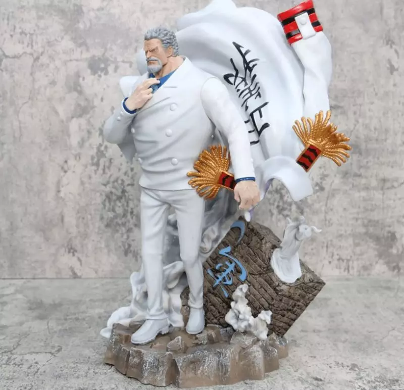 Figurine One Piece Garp – Image 2