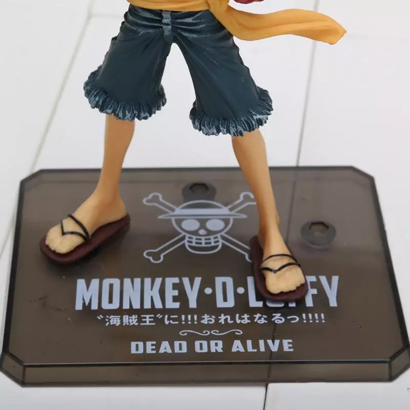 luffy figurine